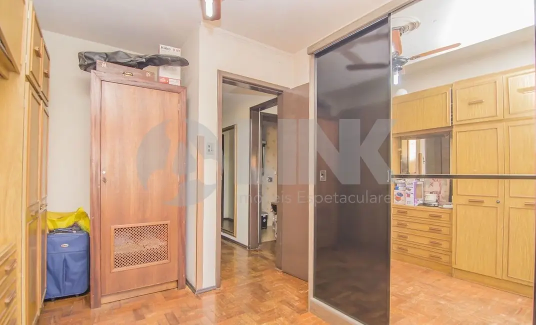 Foto 8 de Prédio Inteiro com 4 quartos à venda, 349m2 em São Sebastião, Porto Alegre - RS