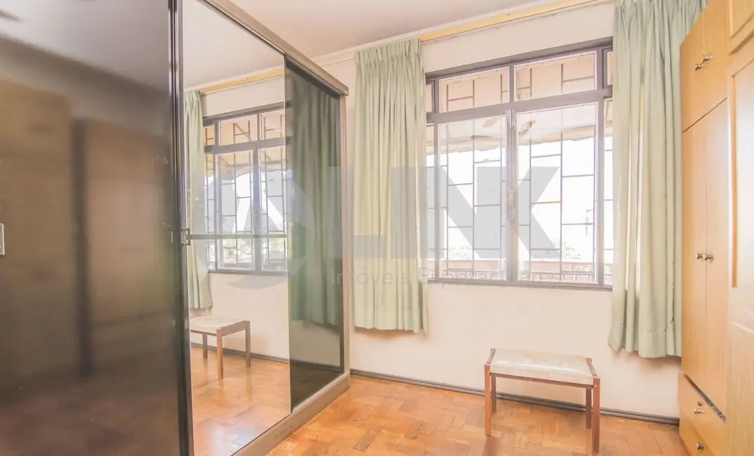 Foto 7 de Prédio Inteiro com 4 quartos à venda, 349m2 em São Sebastião, Porto Alegre - RS