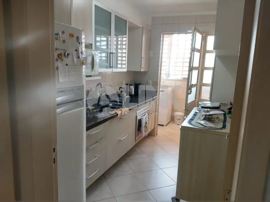 Apartamento com 2 quartos à venda, 76m2 em Menino Deus, Porto Alegre - RS - imagem 7 Foto 7 de Apartamento com 2 quartos à venda, 76m2 em Menino Deus, Porto Alegre - RS