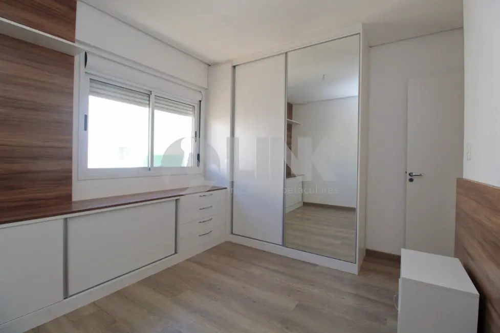 Apartamento com 2 quartos à venda, 57m2 em Menino Deus, Porto Alegre - RS - imagem 4 Foto 4 de Apartamento com 2 quartos à venda, 57m2 em Menino Deus, Porto Alegre - RS