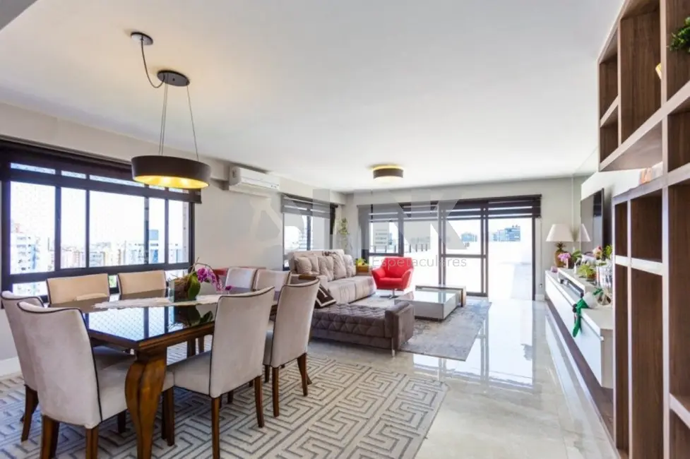 Foto 3 de Apartamento com 3 quartos à venda, 385m2 em Chácara das Pedras, Porto Alegre - RS