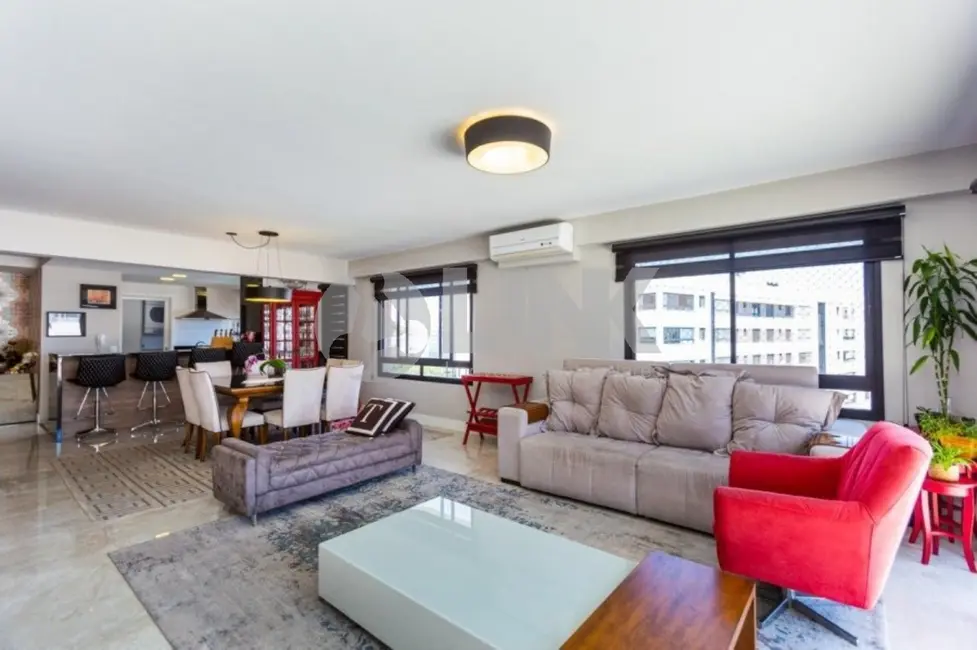 Foto 1 de Apartamento com 3 quartos à venda, 385m2 em Chácara das Pedras, Porto Alegre - RS