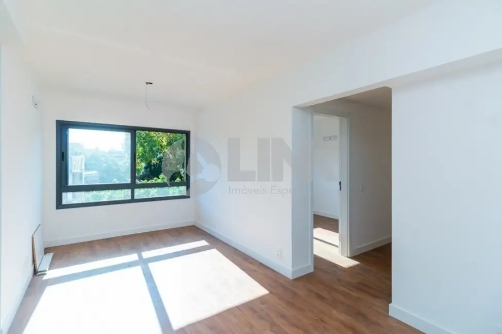 Foto 2 de Apartamento com 2 quartos à venda, 63m2 em Santana, Porto Alegre - RS