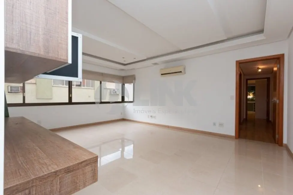 Foto 2 de Apartamento com 2 quartos à venda, 103m2 em Mont Serrat, Porto Alegre - RS