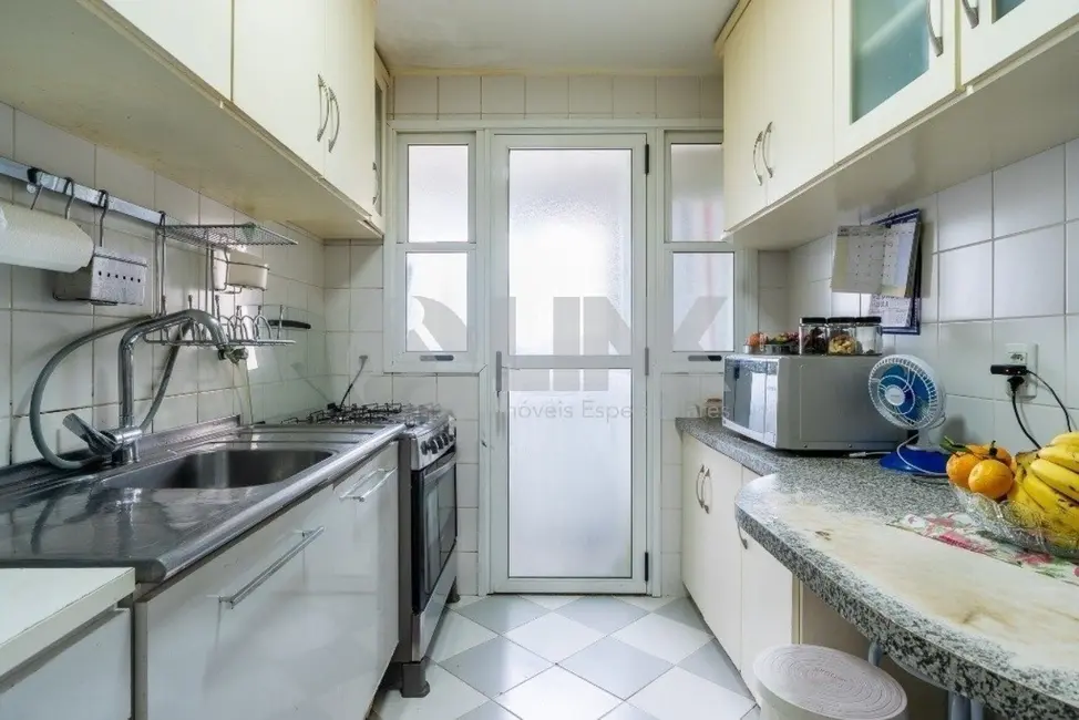 Foto 8 de Apartamento com 3 quartos à venda, 95m2 em Passo da Areia, Porto Alegre - RS