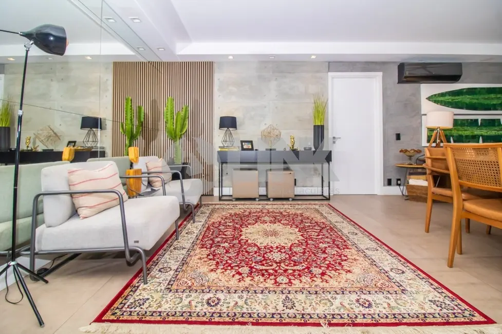 Foto 6 de Apartamento com 3 quartos à venda, 197m2 em Chácara das Pedras, Porto Alegre - RS