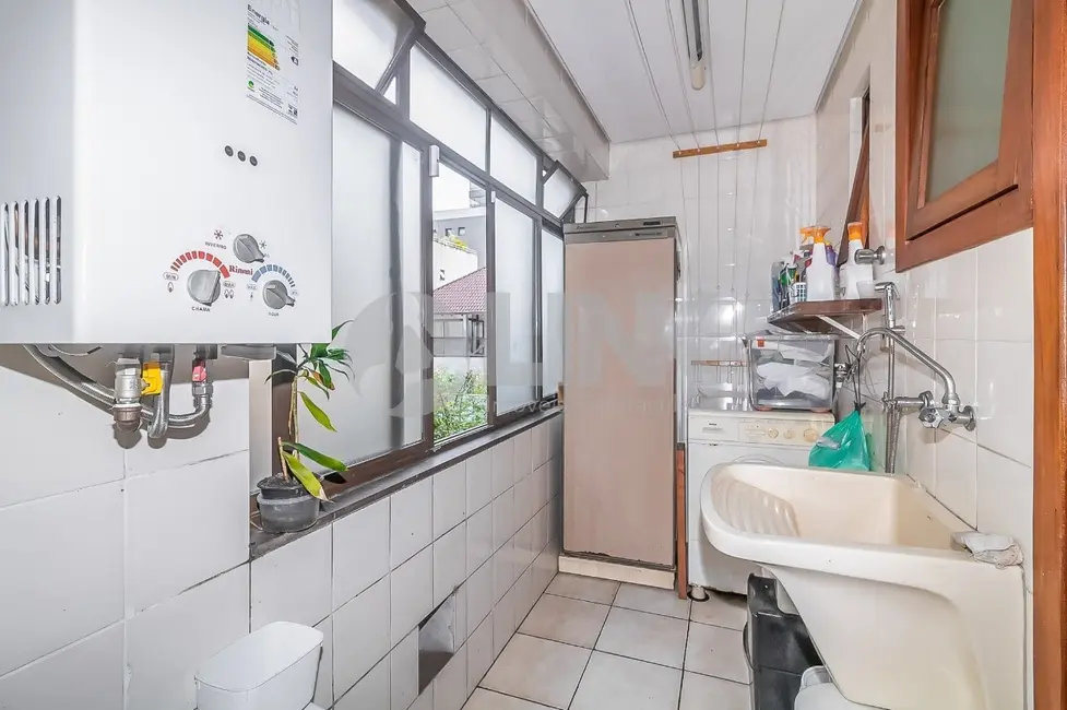 Foto 9 de Apartamento com 3 quartos à venda, 113m2 em Petrópolis, Porto Alegre - RS