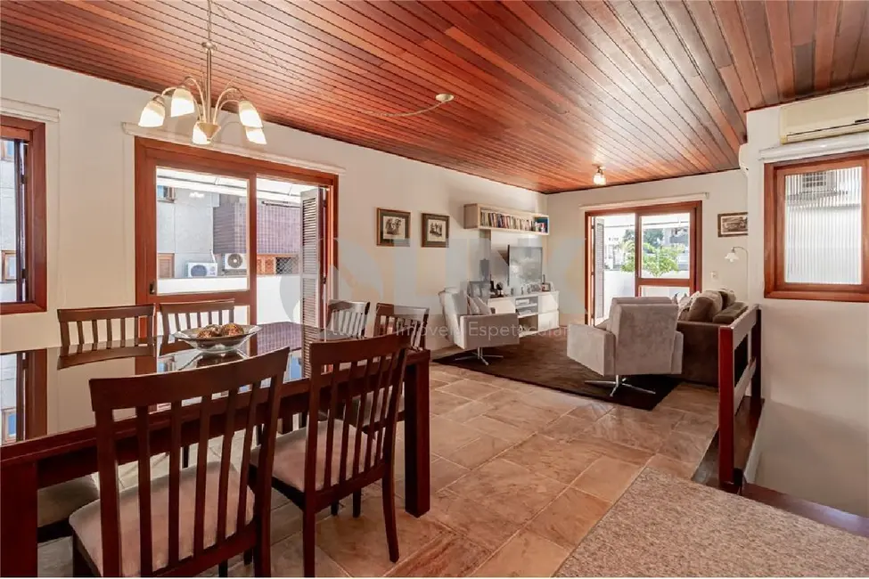 Apartamento com 3 quartos à venda, 227m2 em Bela Vista, Porto Alegre - RS - imagem 8 Foto 8 de Apartamento com 3 quartos à venda, 227m2 em Bela Vista, Porto Alegre - RS