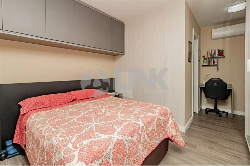 Foto 8 de Apartamento com 3 quartos à venda, 102m2 em Jardim do Salso, Porto Alegre - RS