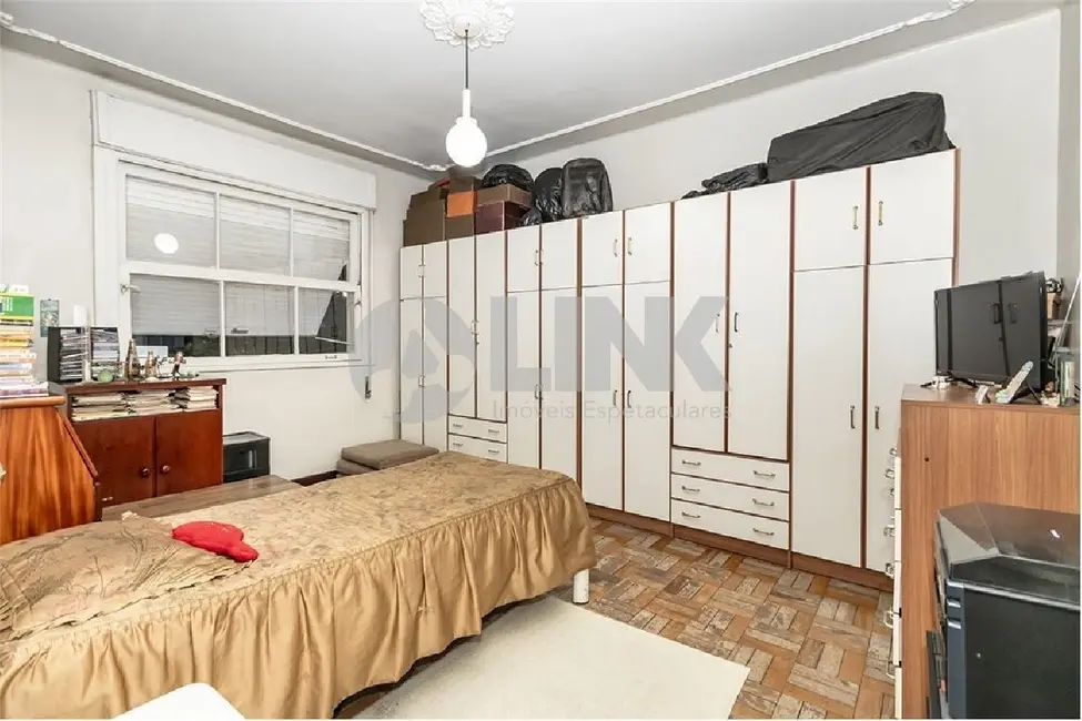 Apartamento com 3 quartos à venda, 113m2 em Menino Deus, Porto Alegre - RS - imagem 8 Foto 8 de Apartamento com 3 quartos à venda, 113m2 em Menino Deus, Porto Alegre - RS