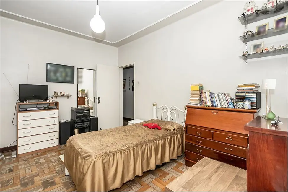 Apartamento com 3 quartos à venda, 113m2 em Menino Deus, Porto Alegre - RS - imagem 9 Foto 9 de Apartamento com 3 quartos à venda, 113m2 em Menino Deus, Porto Alegre - RS