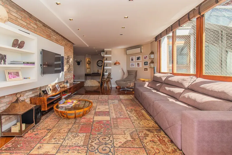 Apartamento com 3 quartos à venda, 287m2 em Santa Tereza, Porto Alegre - RS - imagem 3 Foto 3 de Apartamento com 3 quartos à venda, 287m2 em Santa Tereza, Porto Alegre - RS