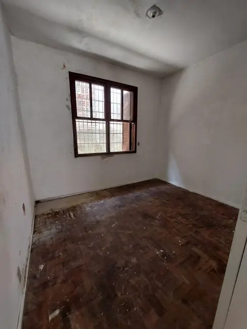 Casa com 2 quartos à venda, 142m2 em Três Figueiras, Porto Alegre - RS - imagem 6 Foto 6 de Casa com 2 quartos à venda, 142m2 em Três Figueiras, Porto Alegre - RS