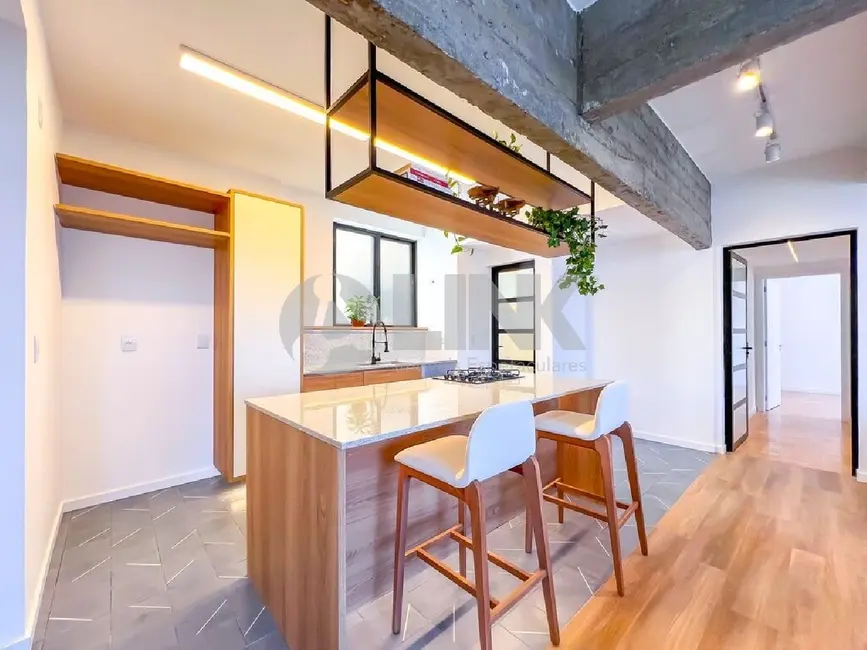Apartamento com 2 quartos à venda, 100m2 em Moinhos de Vento, Porto Alegre - RS - imagem 5 Foto 5 de Apartamento com 2 quartos à venda, 100m2 em Moinhos de Vento, Porto Alegre - RS