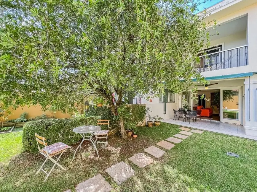 Foto 3 de Casa com 4 quartos à venda, 362m2 em Chácara das Pedras, Porto Alegre - RS