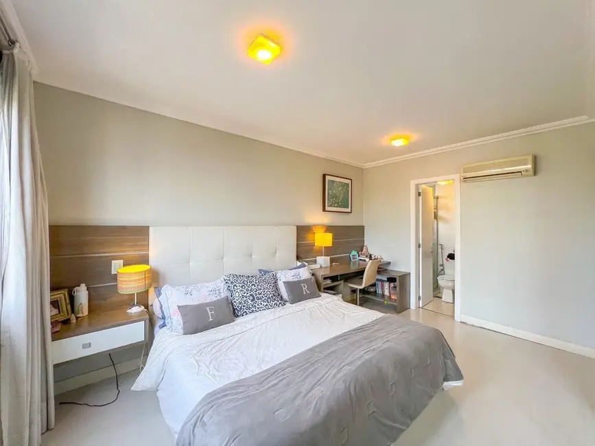 Foto 9 de Apartamento com 3 quartos à venda, 100m2 em Petrópolis, Porto Alegre - RS