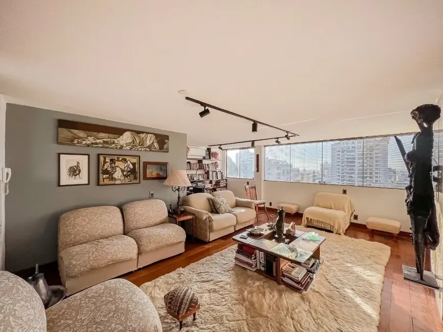 Foto 5 de Apartamento com 3 quartos à venda, 323m2 em Moinhos de Vento, Porto Alegre - RS