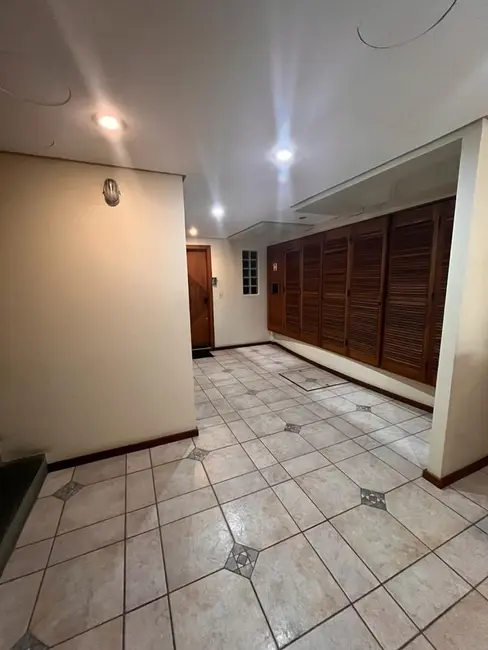 Foto 8 de Sala Comercial à venda, 40m2 em Petrópolis, Porto Alegre - RS