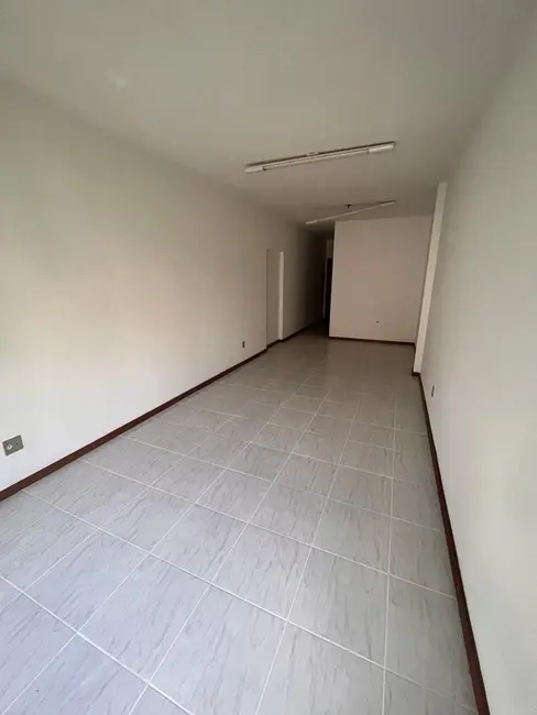 Foto 3 de Sala Comercial à venda, 40m2 em Petrópolis, Porto Alegre - RS