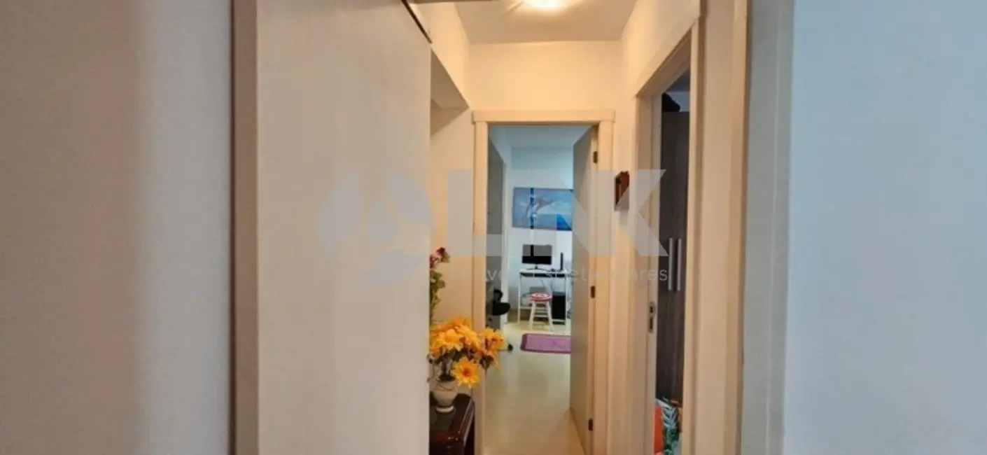 Apartamento com 3 quartos à venda, 66m2 em Vila Ipiranga, Porto Alegre - RS - imagem 6 Foto 6 de Apartamento com 3 quartos à venda, 66m2 em Vila Ipiranga, Porto Alegre - RS