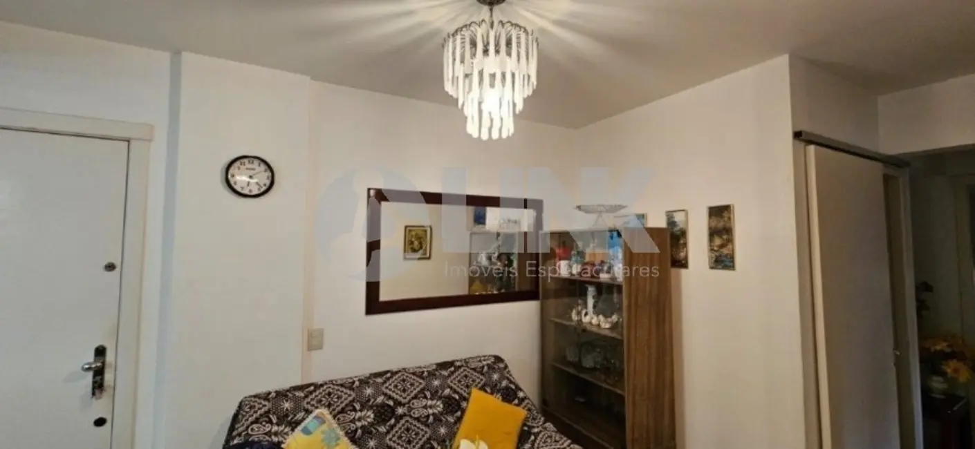 Apartamento com 3 quartos à venda, 66m2 em Vila Ipiranga, Porto Alegre - RS - imagem 5 Foto 5 de Apartamento com 3 quartos à venda, 66m2 em Vila Ipiranga, Porto Alegre - RS