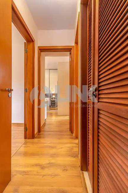 Apartamento com 2 quartos à venda, 73m2 em Petrópolis, Porto Alegre - RS - imagem 9 Foto 9 de Apartamento com 2 quartos à venda, 73m2 em Petrópolis, Porto Alegre - RS