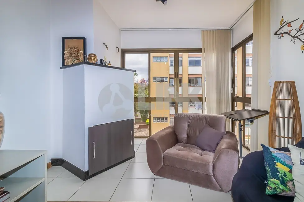 Apartamento com 2 quartos à venda, 73m2 em Petrópolis, Porto Alegre - RS - imagem 5 Foto 5 de Apartamento com 2 quartos à venda, 73m2 em Petrópolis, Porto Alegre - RS