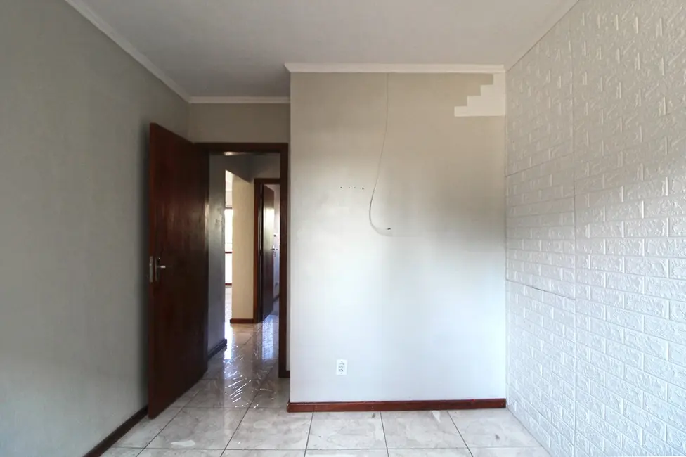 Foto 3 de Apartamento com 2 quartos à venda, 59m2 em Jardim do Bosque, Cachoeirinha - RS