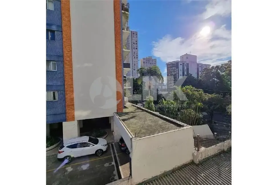 Apartamento com 3 quartos à venda, 120m2 em Moinhos de Vento, Porto Alegre - RS - imagem 9 Foto 9 de Apartamento com 3 quartos à venda, 120m2 em Moinhos de Vento, Porto Alegre - RS