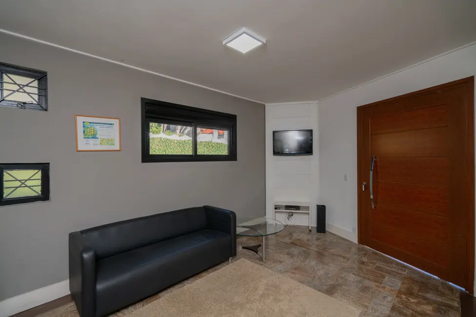 Foto 3 de Armazém / Galpão à venda, 335m2 em Ipanema, Porto Alegre - RS