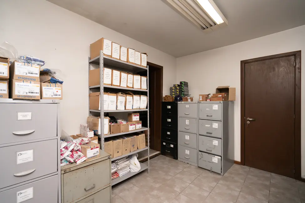 Foto 8 de Armazém / Galpão à venda, 335m2 em Ipanema, Porto Alegre - RS