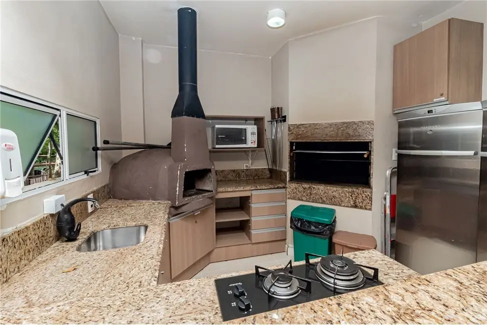 Foto 2 de Apartamento com 3 quartos à venda, 76m2 em Jardim Carvalho, Porto Alegre - RS