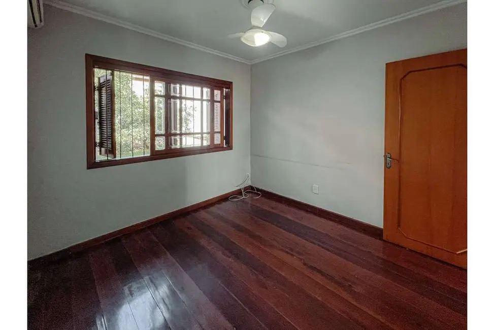Foto 3 de Casa com 4 quartos à venda, 214m2 em Estância Velha, Canoas - RS