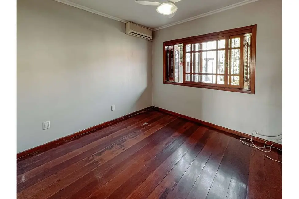 Foto 4 de Casa com 4 quartos à venda, 214m2 em Estância Velha, Canoas - RS