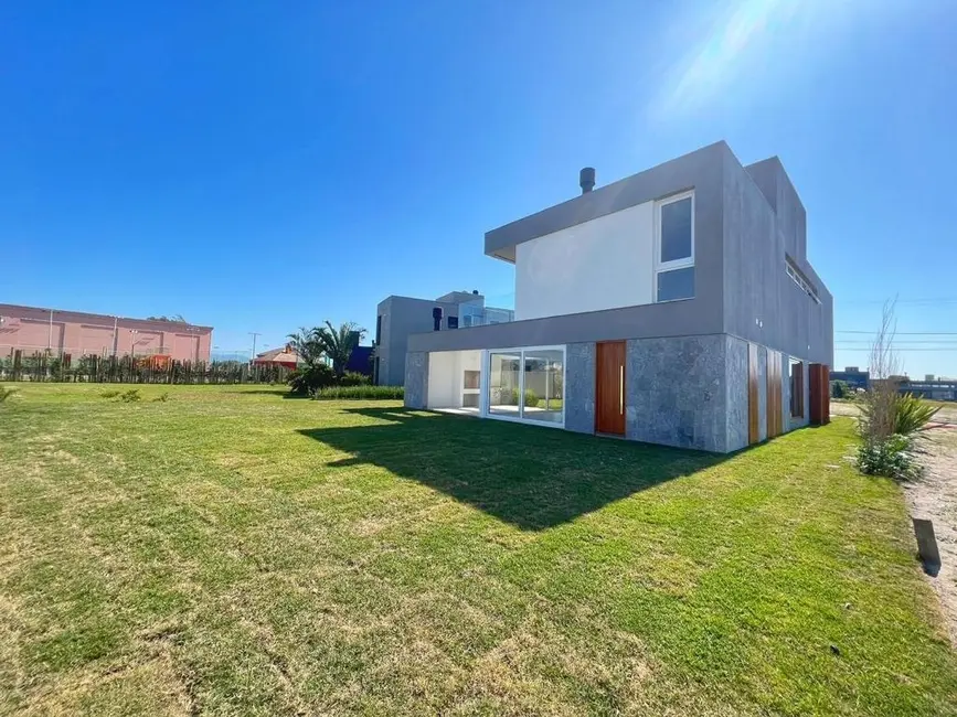 Foto 4 de Casa de Condomínio com 4 quartos à venda, 341m2 em Centro, Xangri-lá - RS