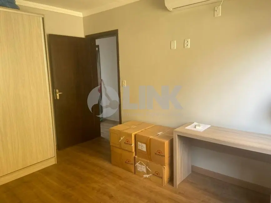 Foto 9 de Casa de Condomínio com 3 quartos à venda, 221m2 em Chácara das Pedras, Porto Alegre - RS