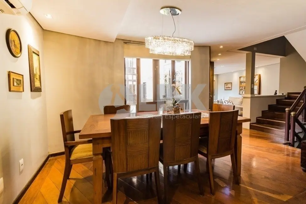 Casa de Condomínio com 4 quartos à venda, 199m2 em Boa Vista, Porto Alegre - RS - imagem 6 Foto 6 de Casa de Condomínio com 4 quartos à venda, 199m2 em Boa Vista, Porto Alegre - RS
