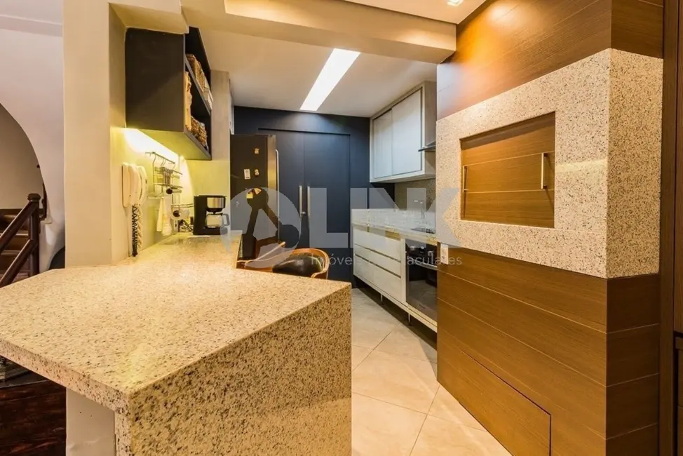 Casa de Condomínio com 4 quartos à venda, 199m2 em Boa Vista, Porto Alegre - RS - imagem 3 Foto 3 de Casa de Condomínio com 4 quartos à venda, 199m2 em Boa Vista, Porto Alegre - RS