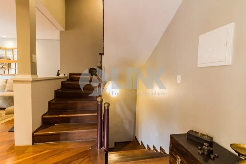 Casa de Condomínio com 4 quartos à venda, 199m2 em Boa Vista, Porto Alegre - RS - imagem 8 Foto 8 de Casa de Condomínio com 4 quartos à venda, 199m2 em Boa Vista, Porto Alegre - RS