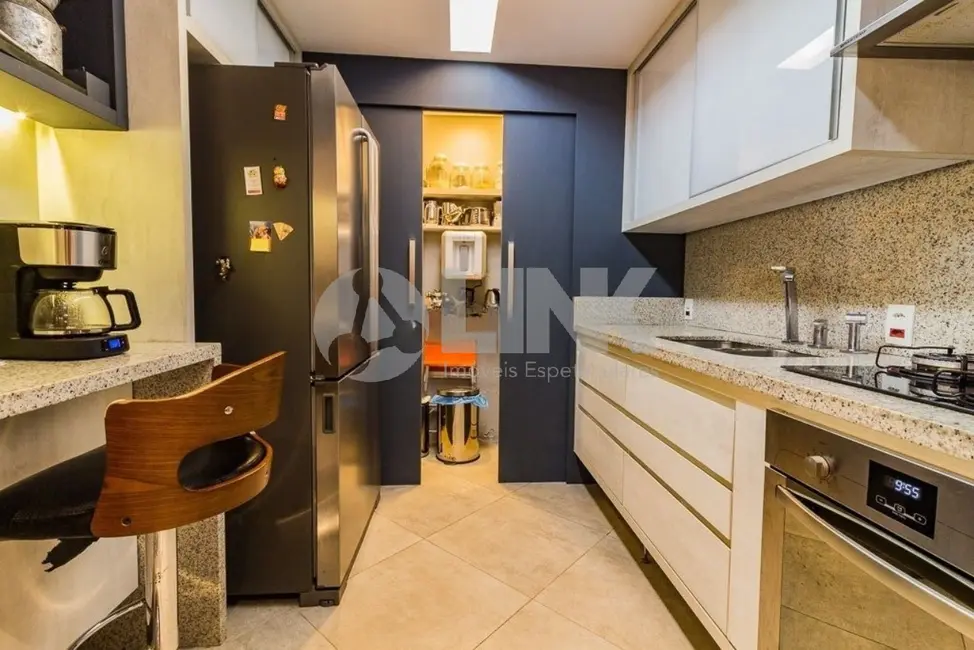 Casa de Condomínio com 4 quartos à venda, 199m2 em Boa Vista, Porto Alegre - RS - imagem 4 Foto 4 de Casa de Condomínio com 4 quartos à venda, 199m2 em Boa Vista, Porto Alegre - RS