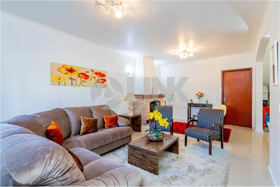 Casa com 4 quartos à venda, 294m2 em Jardim Itu, Porto Alegre - RS - imagem 6 Foto 6 de Casa com 4 quartos à venda, 294m2 em Jardim Itu, Porto Alegre - RS