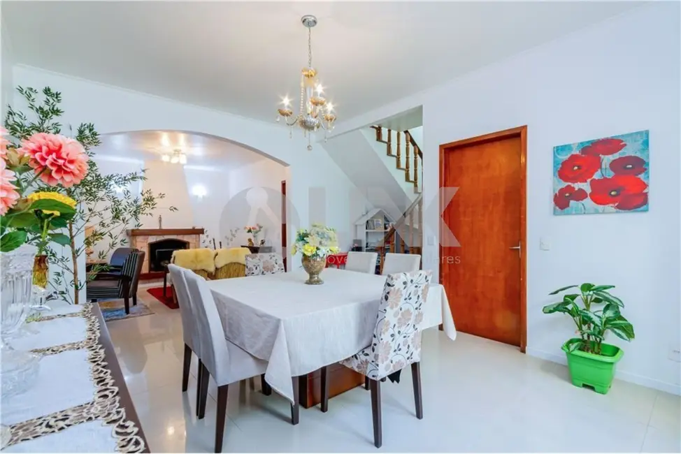 Casa com 4 quartos à venda, 294m2 em Jardim Itu, Porto Alegre - RS - imagem 7 Foto 7 de Casa com 4 quartos à venda, 294m2 em Jardim Itu, Porto Alegre - RS