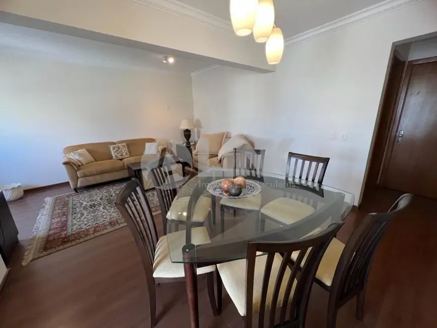 Apartamento com 2 quartos à venda, 103m2 em Menino Deus, Porto Alegre - RS - imagem 9 Foto 9 de Apartamento com 2 quartos à venda, 103m2 em Menino Deus, Porto Alegre - RS