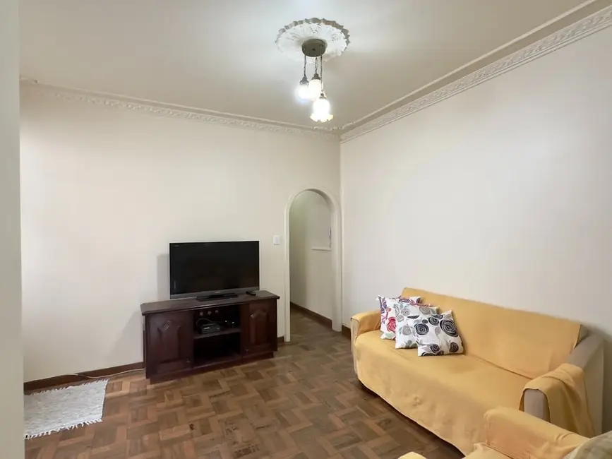 Apartamento com 3 quartos à venda, 81m2 em Centro Histórico, Porto Alegre - RS - imagem 4 Foto 4 de Apartamento com 3 quartos à venda, 81m2 em Centro Histórico, Porto Alegre - RS