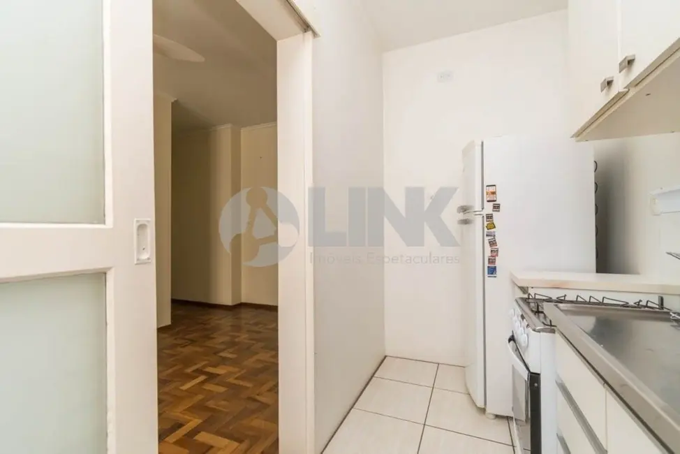 Apartamento com 2 quartos à venda, 70m2 em Moinhos de Vento, Porto Alegre - RS - imagem 7 Foto 7 de Apartamento com 2 quartos à venda, 70m2 em Moinhos de Vento, Porto Alegre - RS