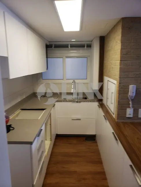 Apartamento com 1 quarto à venda, 80m2 em Centro Histórico, Porto Alegre - RS - imagem 7 Foto 7 de Apartamento com 1 quarto à venda, 80m2 em Centro Histórico, Porto Alegre - RS
