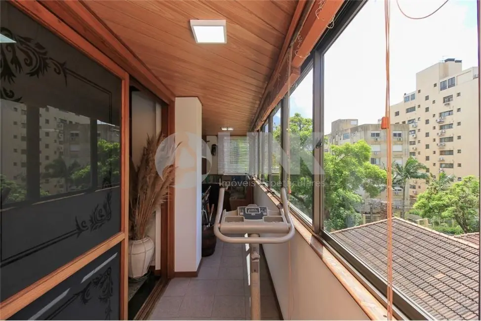 Foto 8 de Apartamento com 4 quartos à venda, 217m2 em Auxiliadora, Porto Alegre - RS