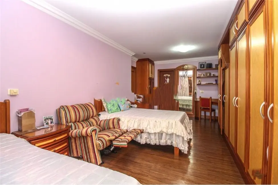 Foto 7 de Casa com 3 quartos à venda, 608m2 em Medianeira, Porto Alegre - RS