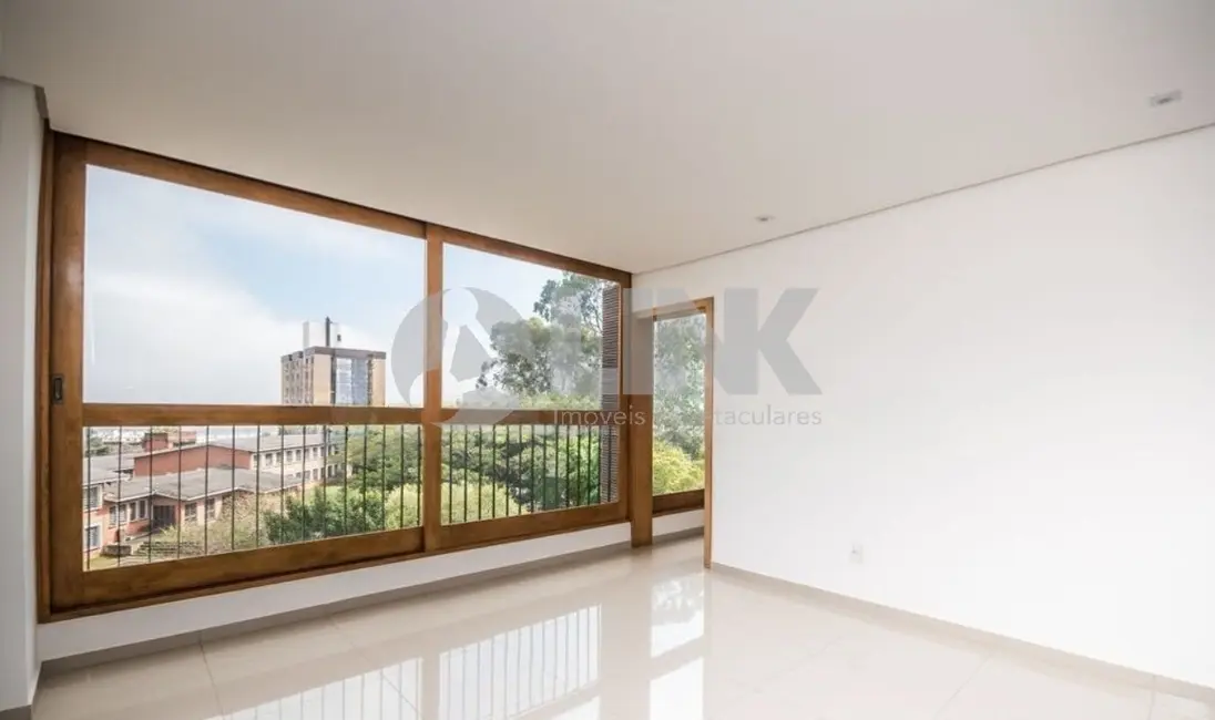 Foto 3 de Apartamento com 2 quartos à venda, 66m2 em Cristo Redentor, Porto Alegre - RS