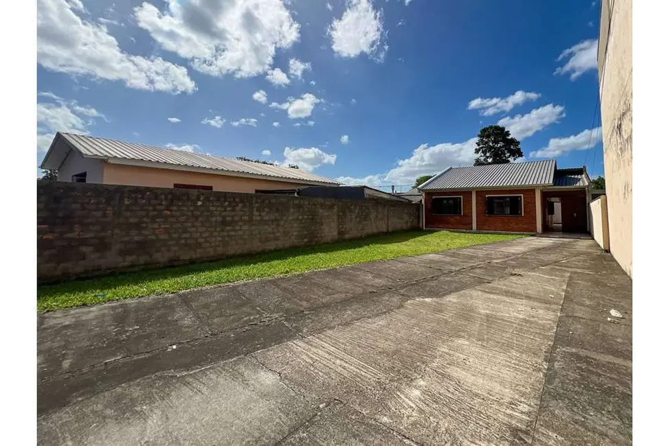 Foto 1 de Casa com 2 quartos à venda, 125m2 em Rio Branco, Canoas - RS